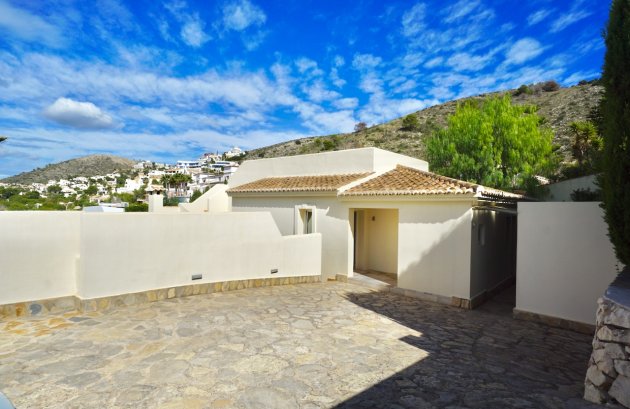 Herverkoop - Villa -
Moraira - El Portet