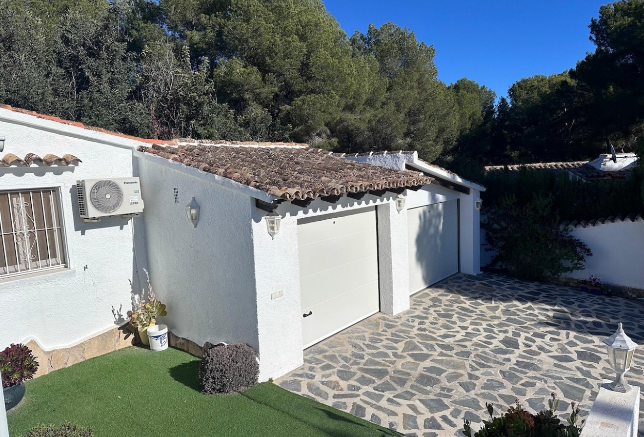 Resale - Villa -
Moraira - La Sabatera