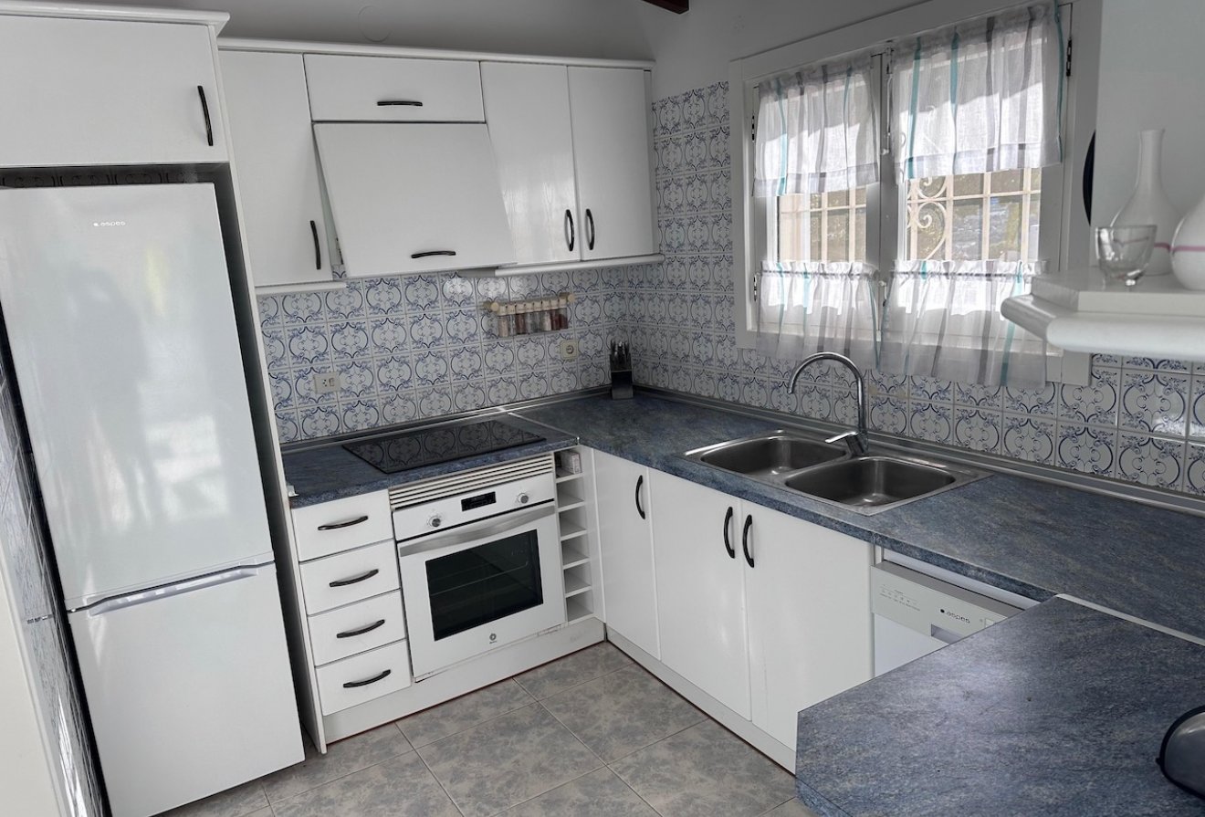 Resale - Villa -
Moraira - La Sabatera