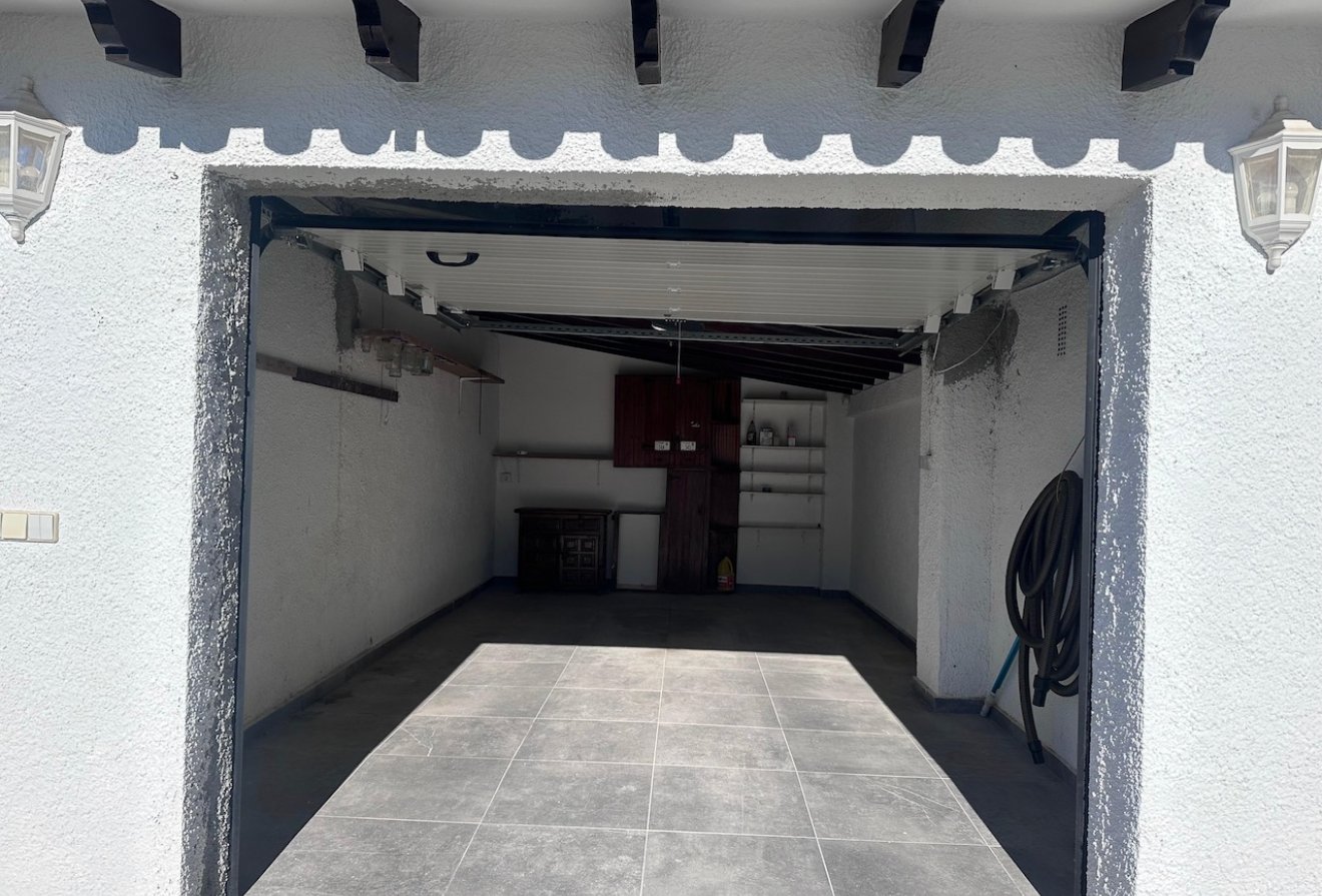 Resale - Villa -
Moraira - La Sabatera