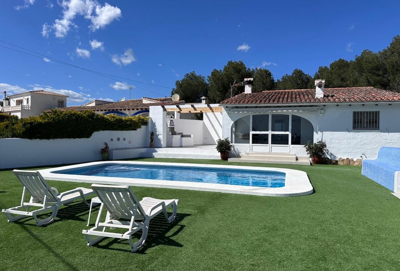 Resale - Villa -
Moraira - La Sabatera
