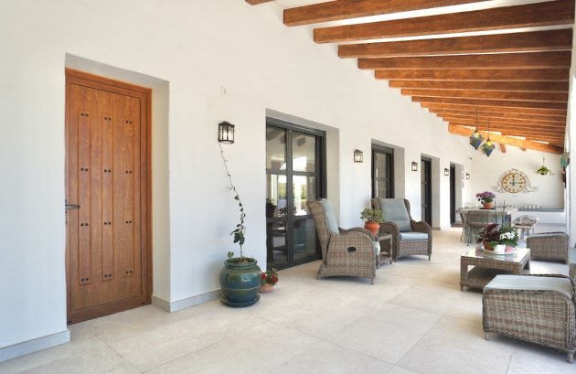 Herverkoop - Villa -
Benissa - Partida Paratella