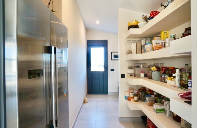 Herverkoop - Villa -
Benissa - Partida Paratella