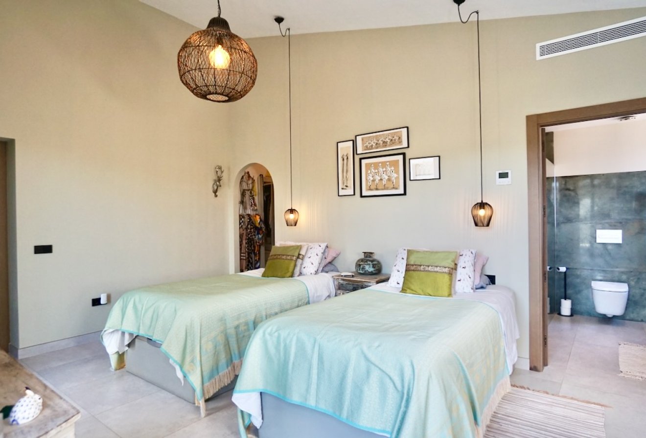 Herverkoop - Villa -
Benissa - Partida Paratella