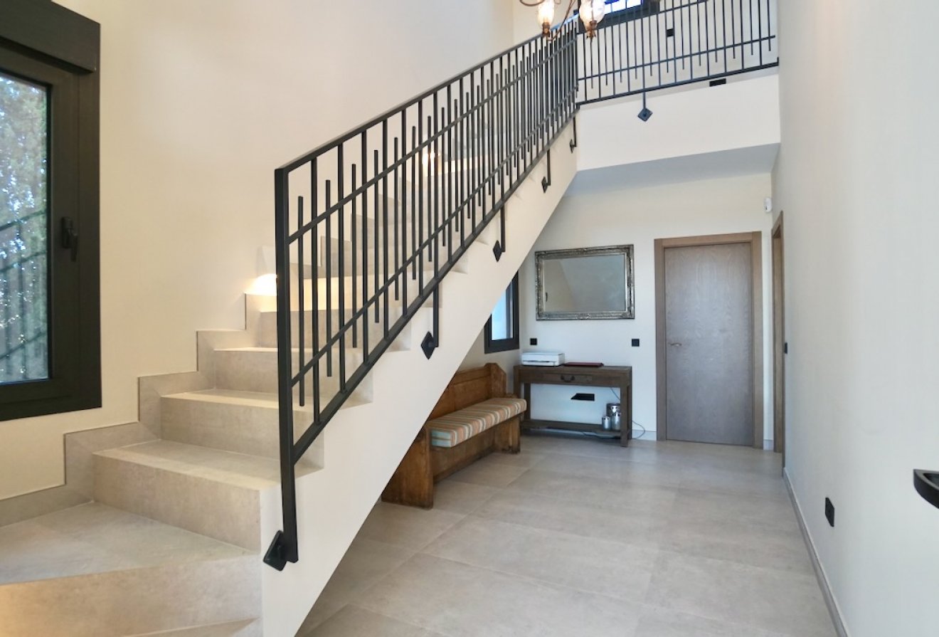 Herverkoop - Villa -
Benissa - Partida Paratella