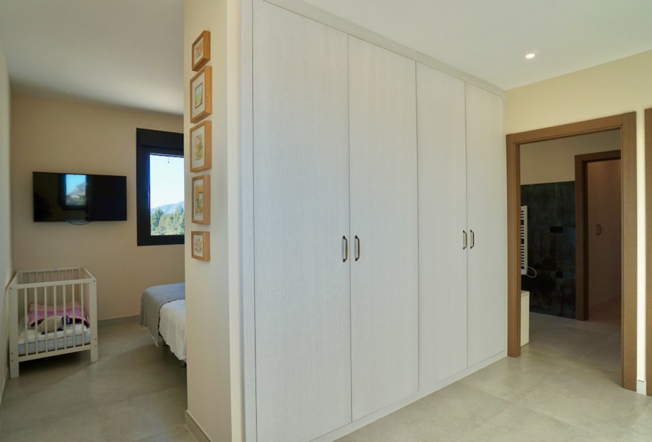 Herverkoop - Villa -
Benissa - Partida Paratella