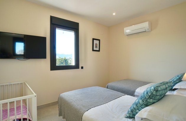 Herverkoop - Villa -
Benissa - Partida Paratella