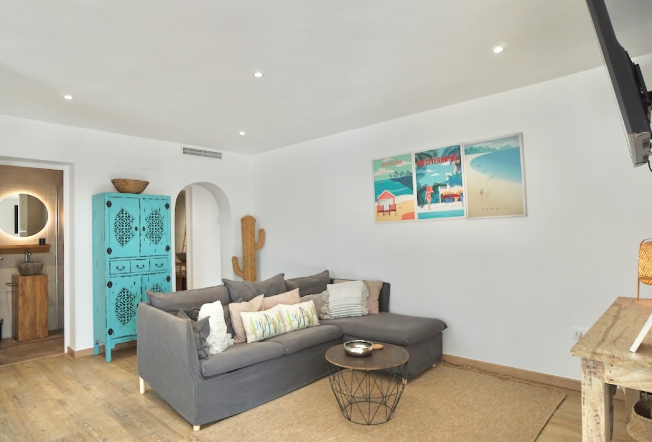 Herverkoop - Villa -
Moraira - Solpark
