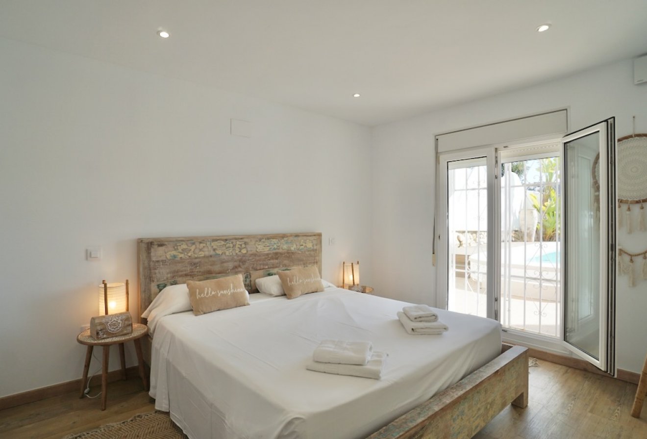 Herverkoop - Villa -
Moraira - Solpark