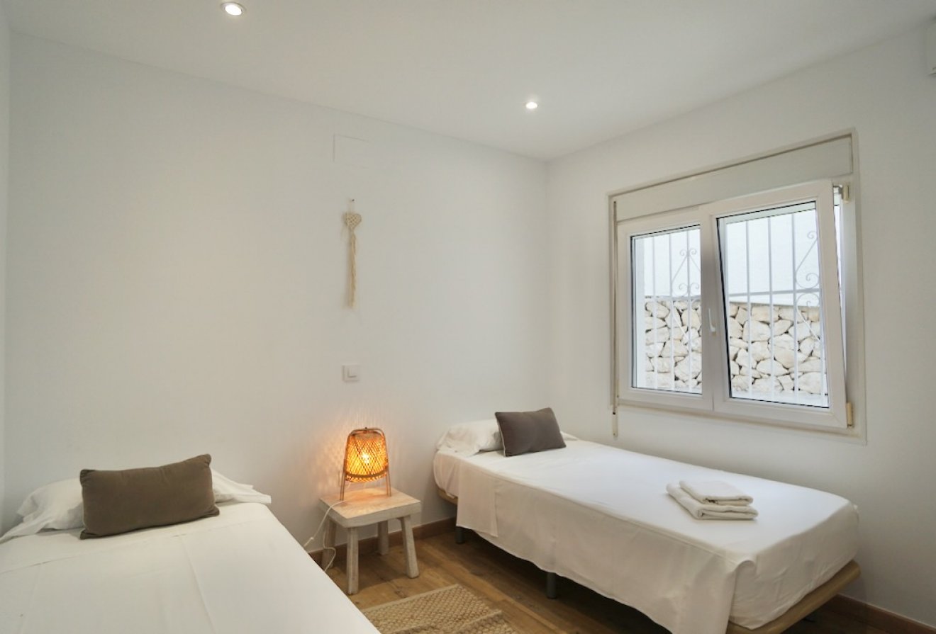 Herverkoop - Villa -
Moraira - Solpark