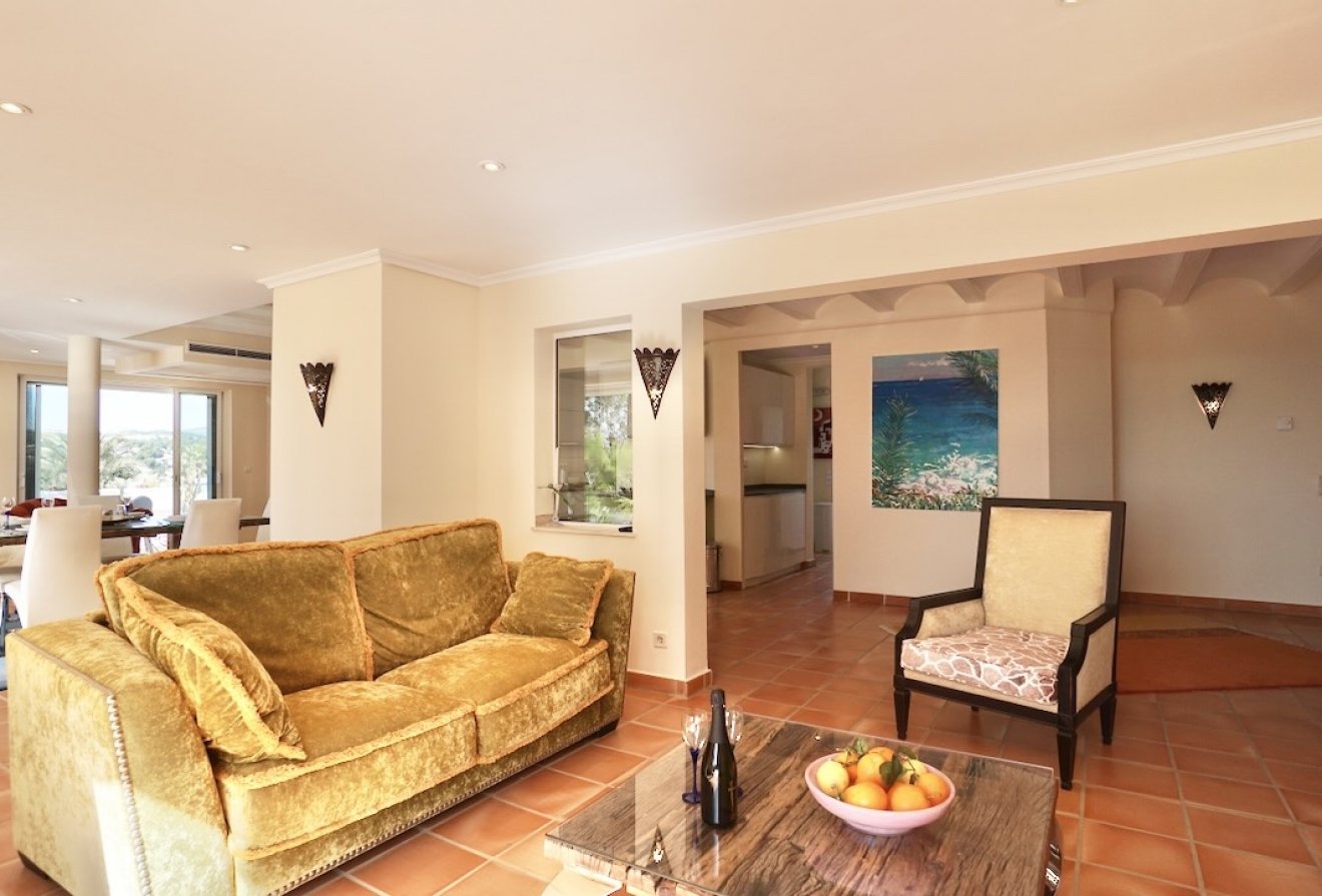 Resale - Villa -
Moraira - Costera del Mar