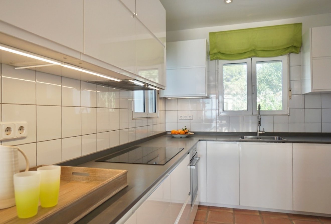 Resale - Villa -
Moraira - Costera del Mar