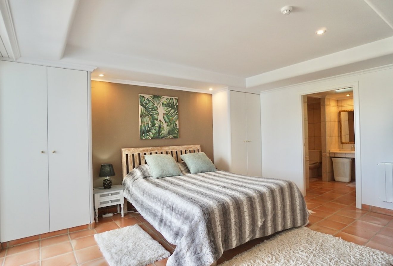 Resale - Villa -
Moraira - Costera del Mar