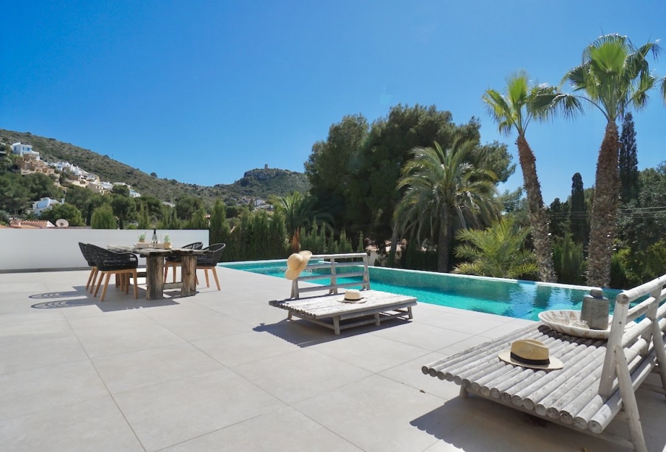 Herverkoop - Villa -
Moraira - El Portet