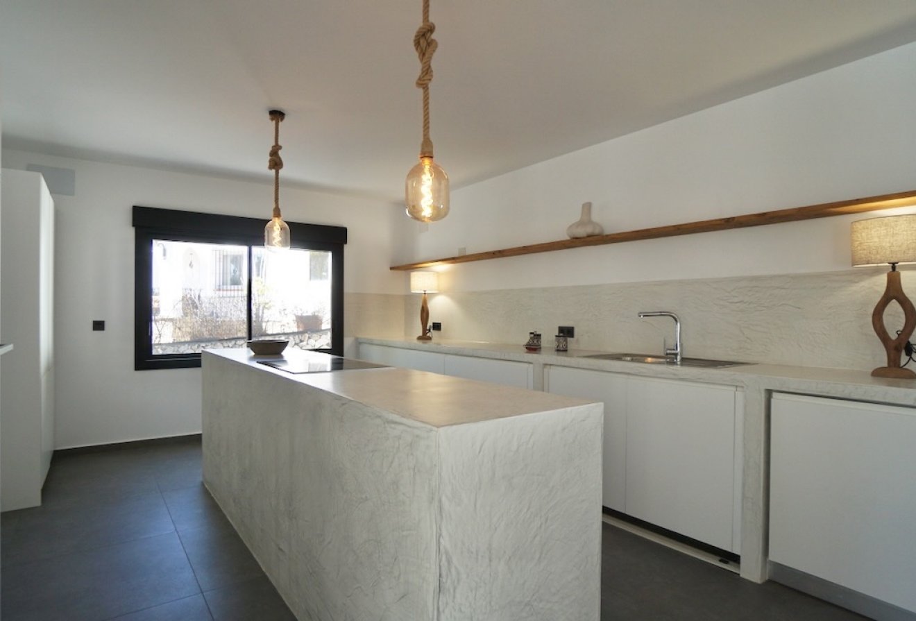 Herverkoop - Villa -
Moraira - El Portet