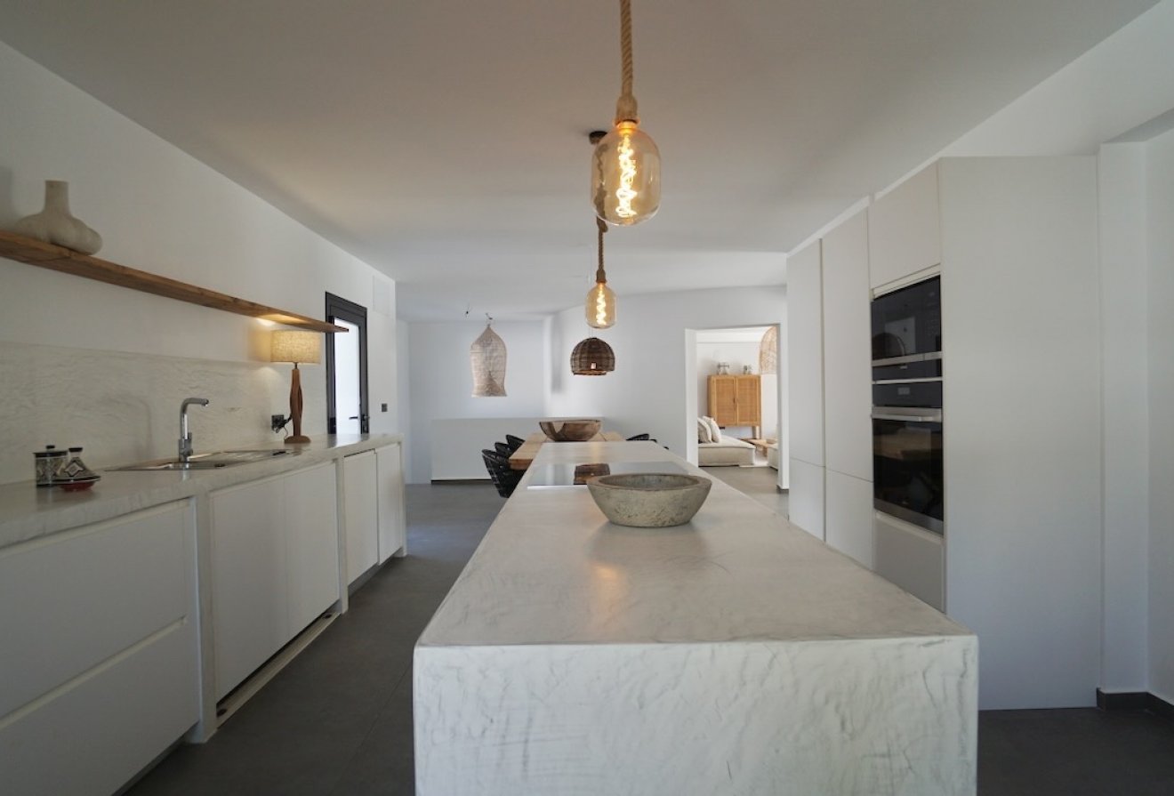 Herverkoop - Villa -
Moraira - El Portet