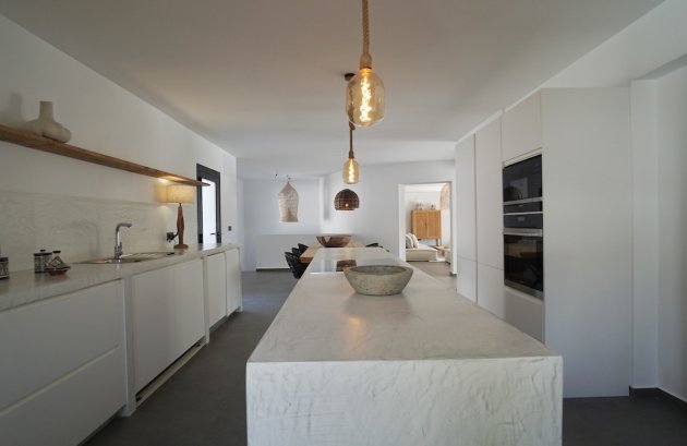 Herverkoop - Villa -
Moraira - El Portet