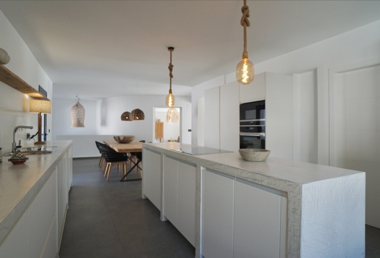 Herverkoop - Villa -
Moraira - El Portet