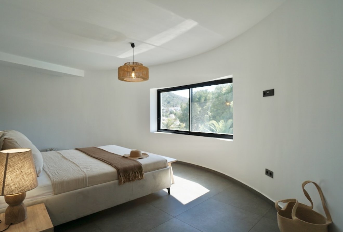 Herverkoop - Villa -
Moraira - El Portet