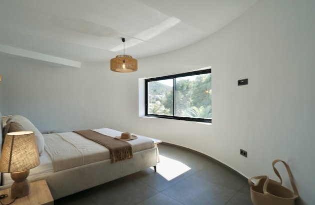 Herverkoop - Villa -
Moraira - El Portet