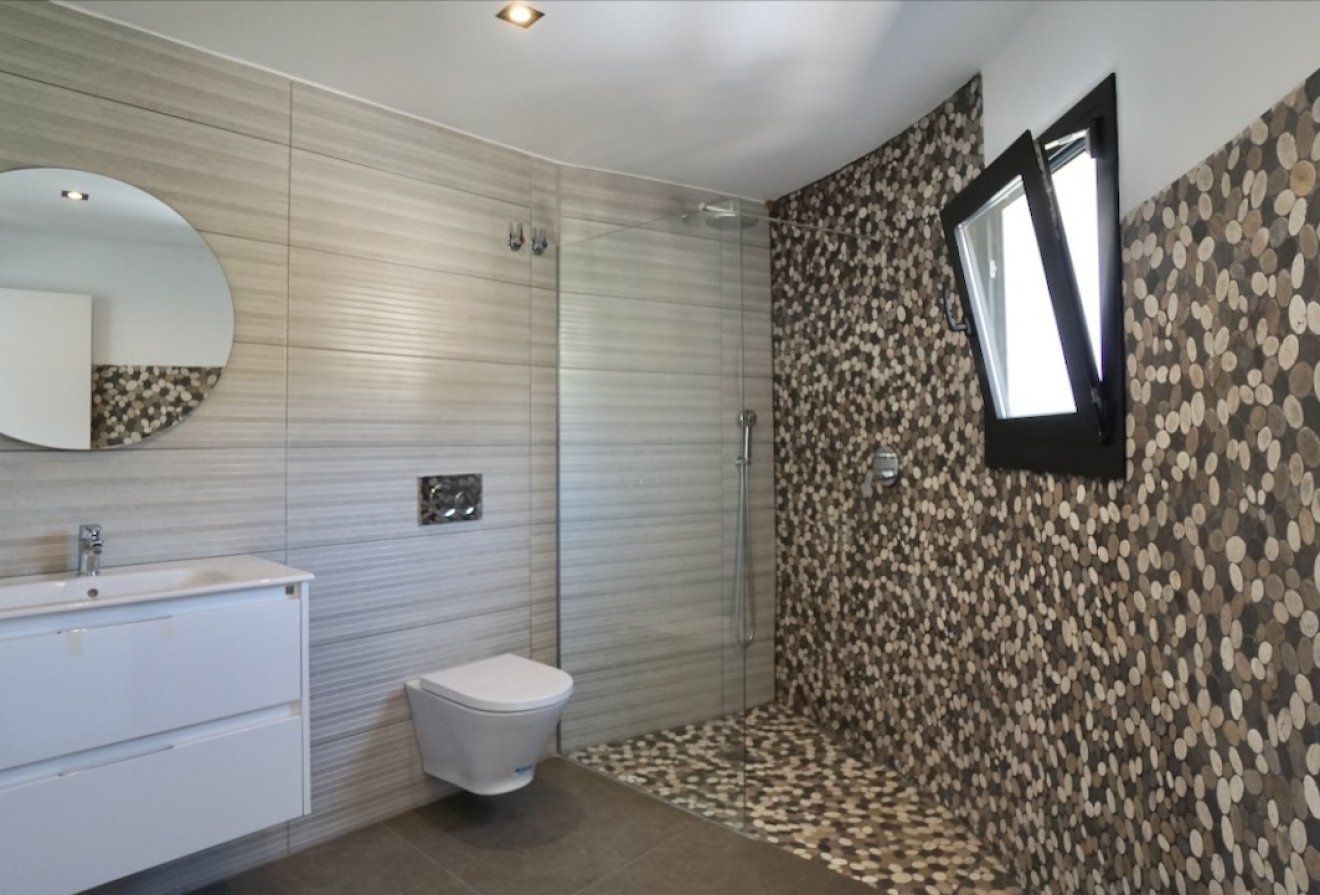 Herverkoop - Villa -
Moraira - El Portet