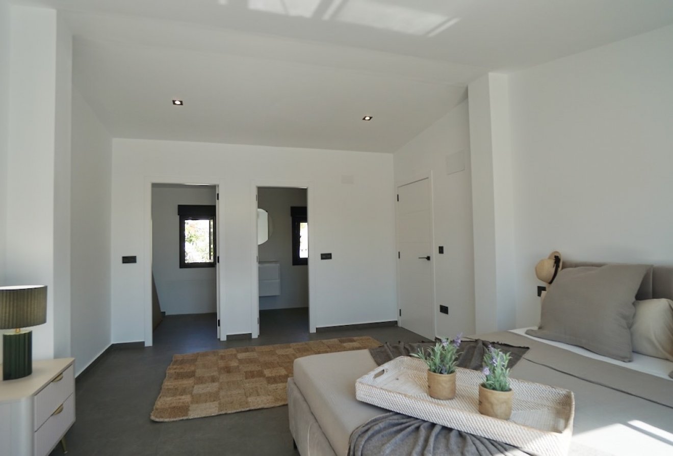 Herverkoop - Villa -
Moraira - El Portet