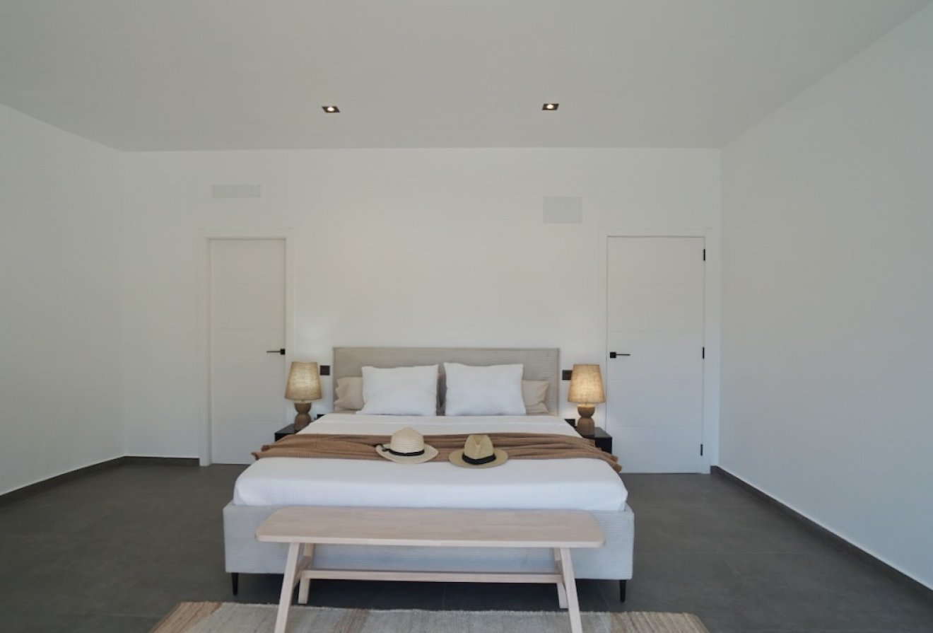 Herverkoop - Villa -
Moraira - El Portet