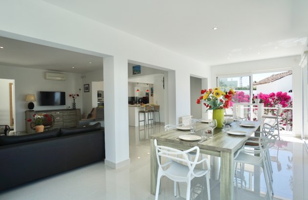 Herverkoop - Villa -
Moraira - Arnella