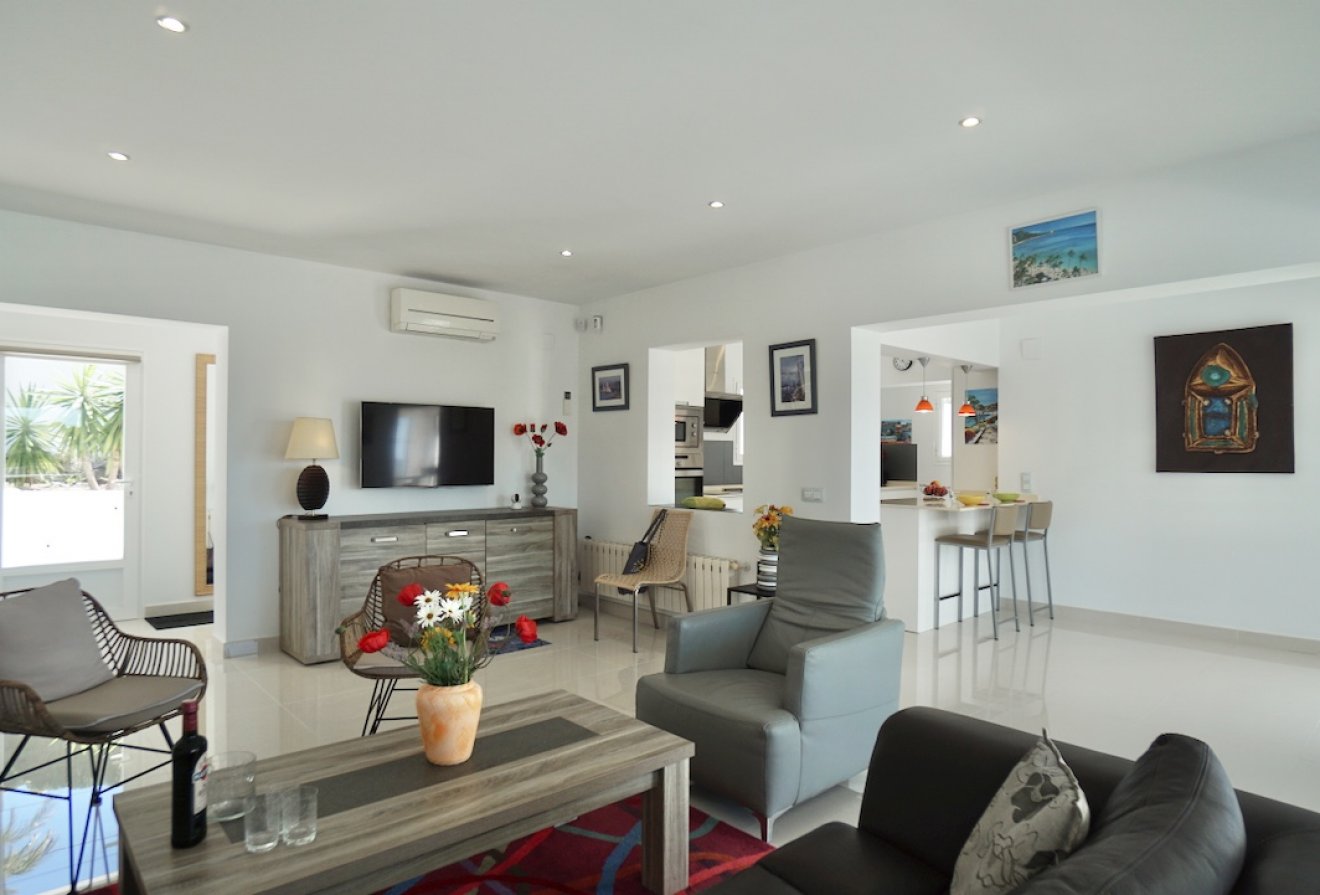 Herverkoop - Villa -
Moraira - Arnella