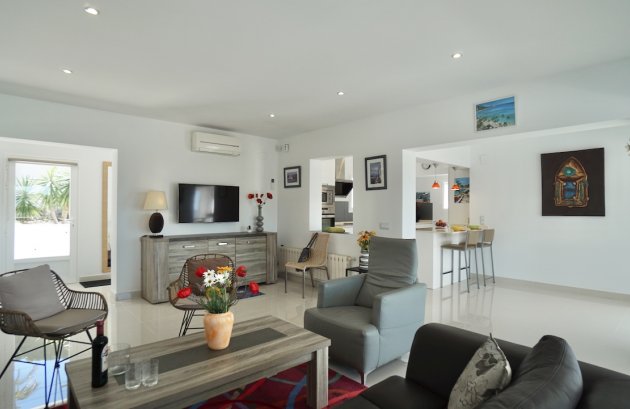 Herverkoop - Villa -
Moraira - Arnella