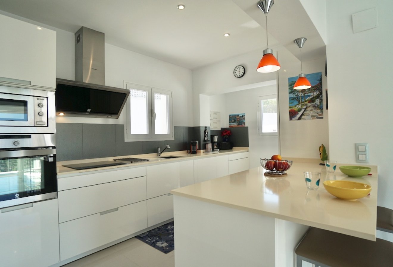 Herverkoop - Villa -
Moraira - Arnella