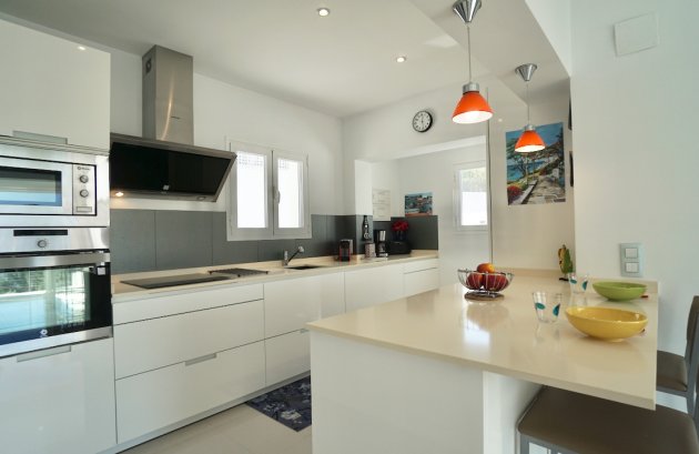 Herverkoop - Villa -
Moraira - Arnella