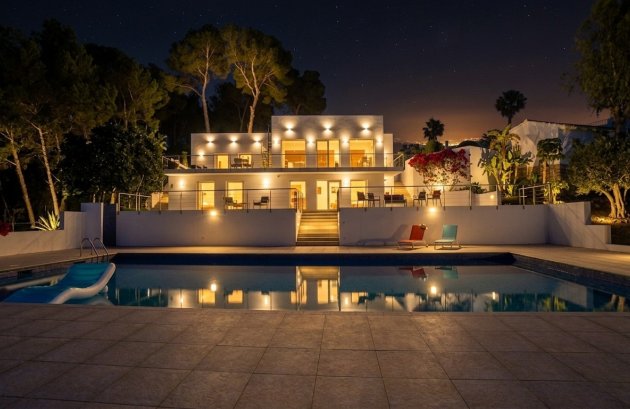 Herverkoop - Villa -
Moraira - Arnella
