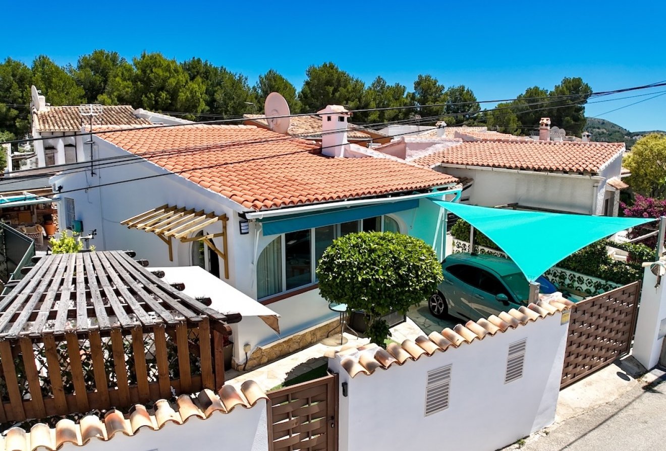 Resale - Villa -
Moraira - La Sabatera