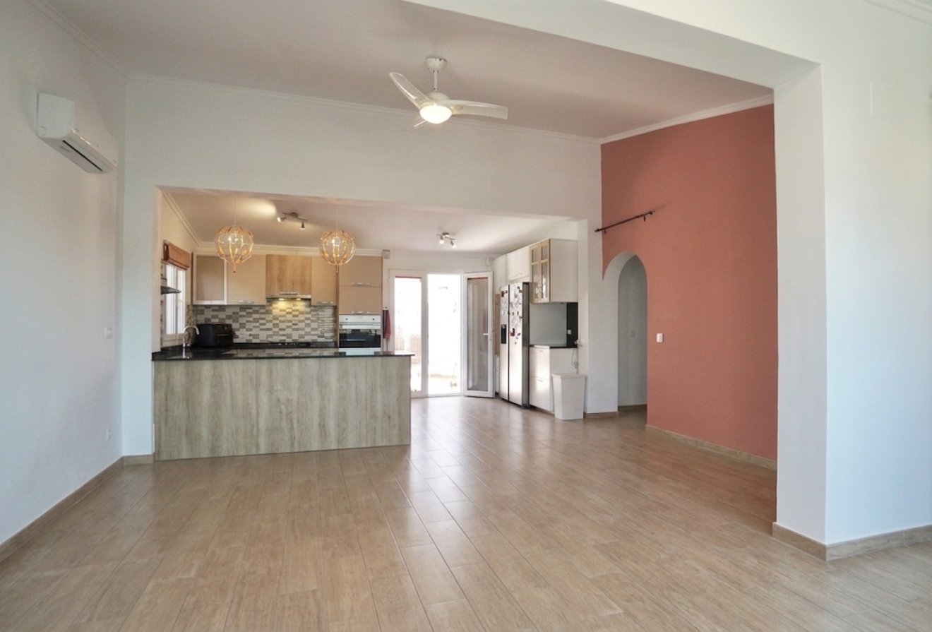 Resale - Villa -
Moraira - La Sabatera