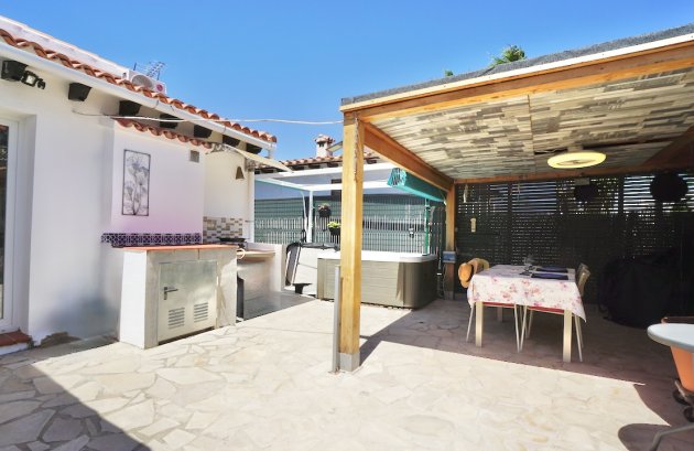 Resale - Villa -
Moraira - La Sabatera