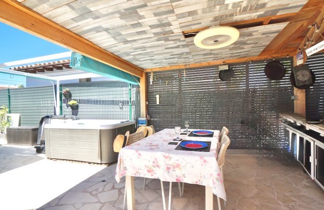 Resale - Villa -
Moraira - La Sabatera