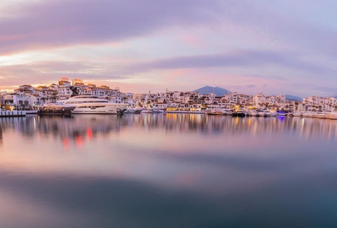 New Build - Apartment / flat -
Marbella - Nueva Andalucia