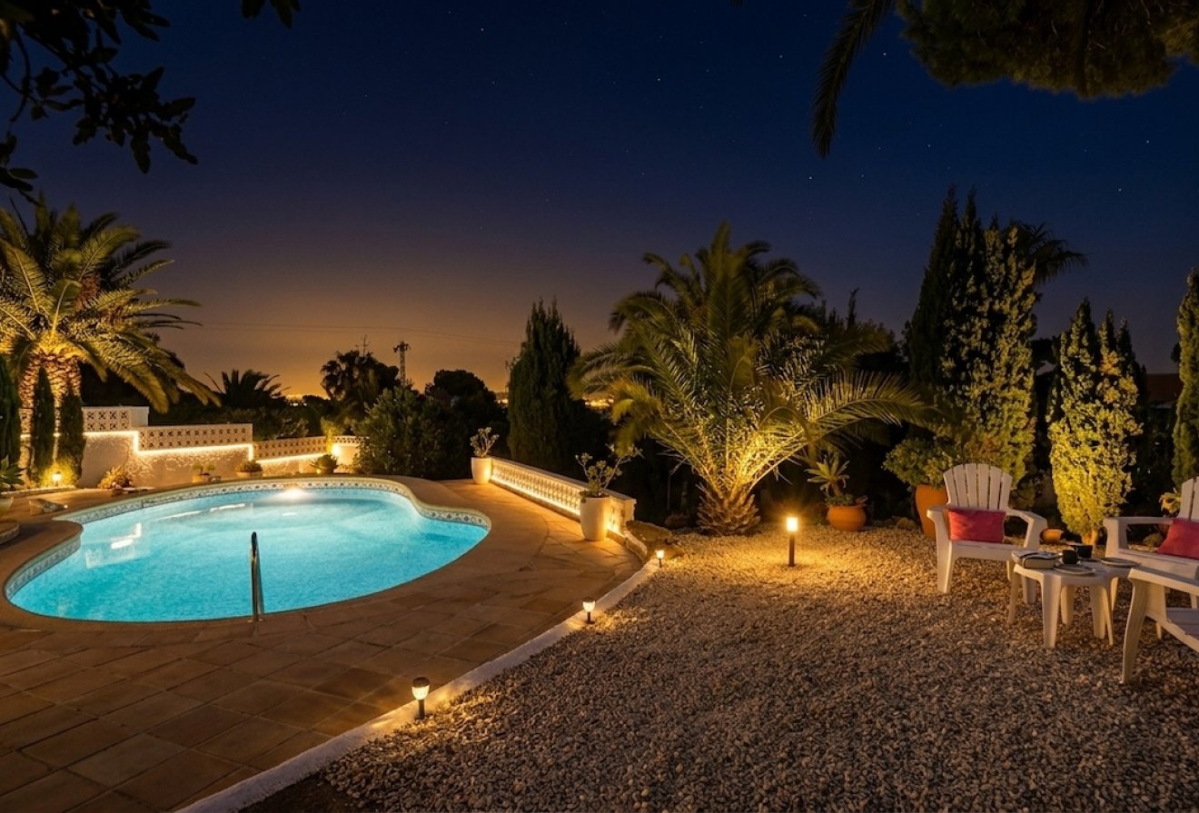 Herverkoop - Villa -
Moraira - Moravit