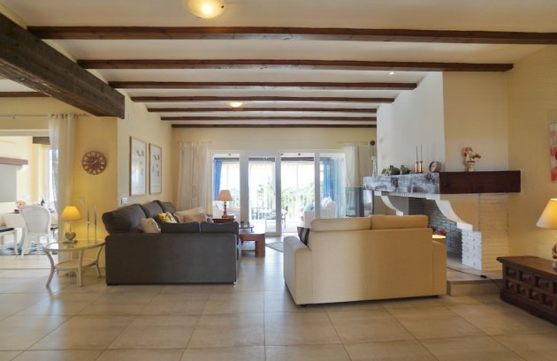 Herverkoop - Villa -
Moraira - Moravit