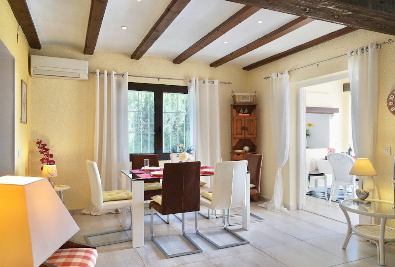 Herverkoop - Villa -
Moraira - Moravit