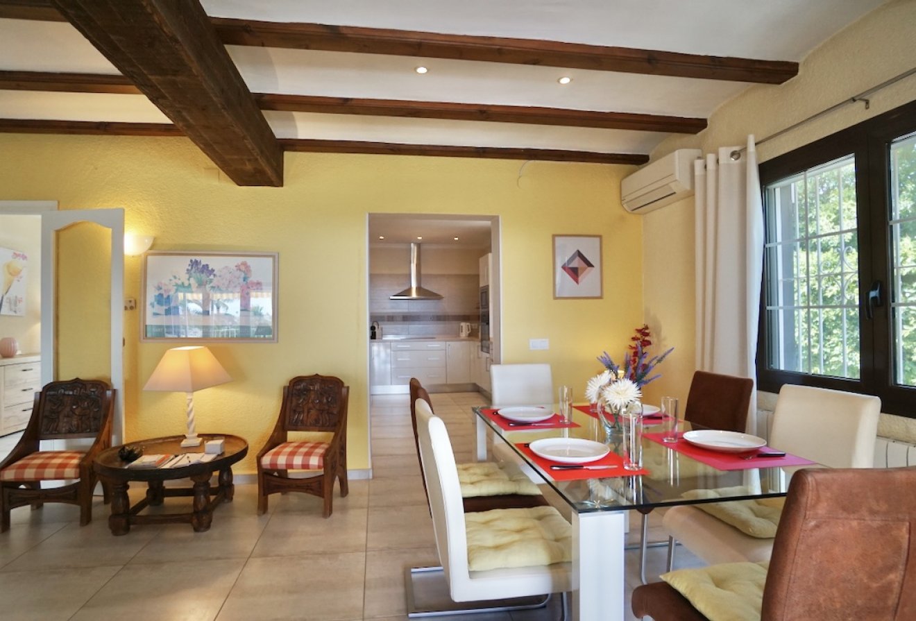 Herverkoop - Villa -
Moraira - Moravit