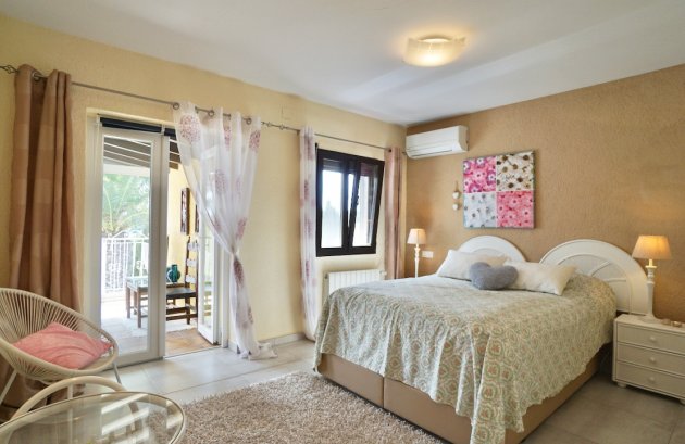 Herverkoop - Villa -
Moraira - Moravit
