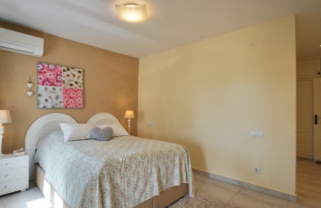Herverkoop - Villa -
Moraira - Moravit