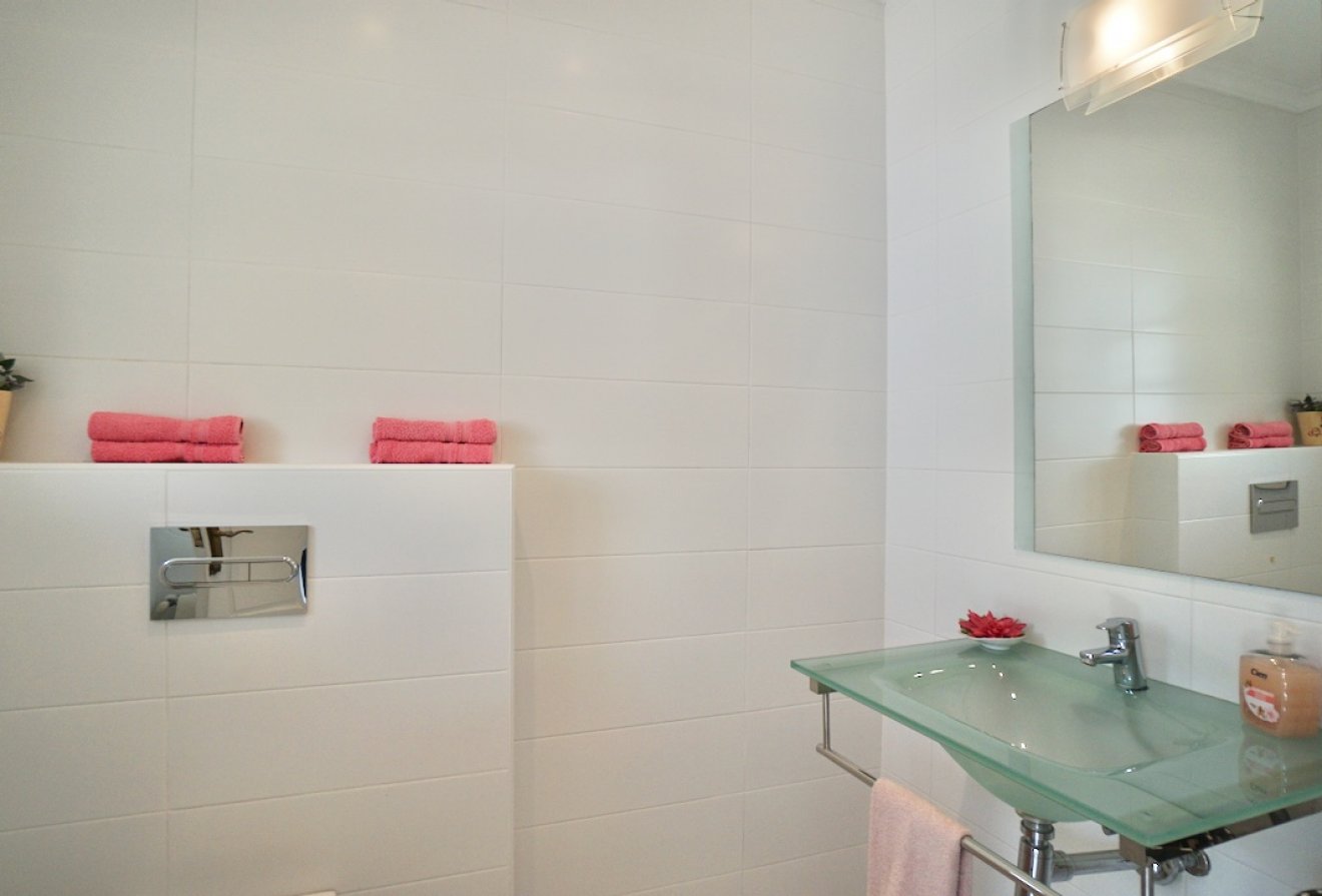 Herverkoop - Villa -
Moraira - Moravit