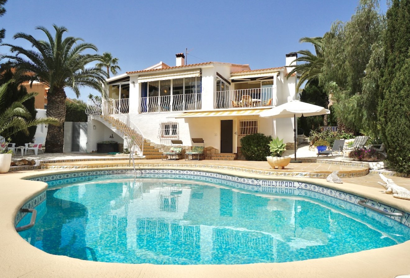 Herverkoop - Villa -
Moraira - Moravit