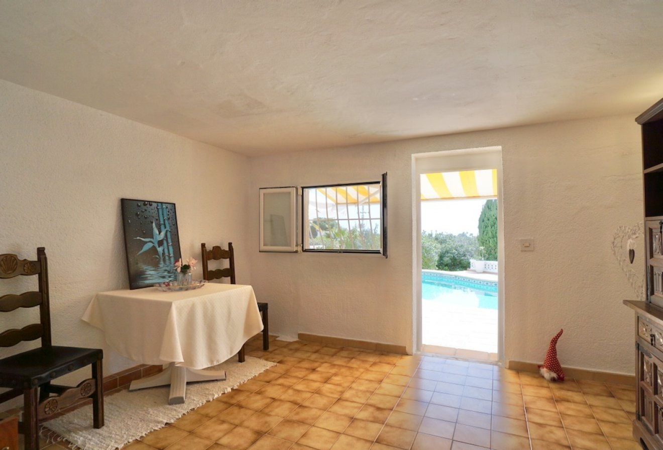 Herverkoop - Villa -
Moraira - Moravit