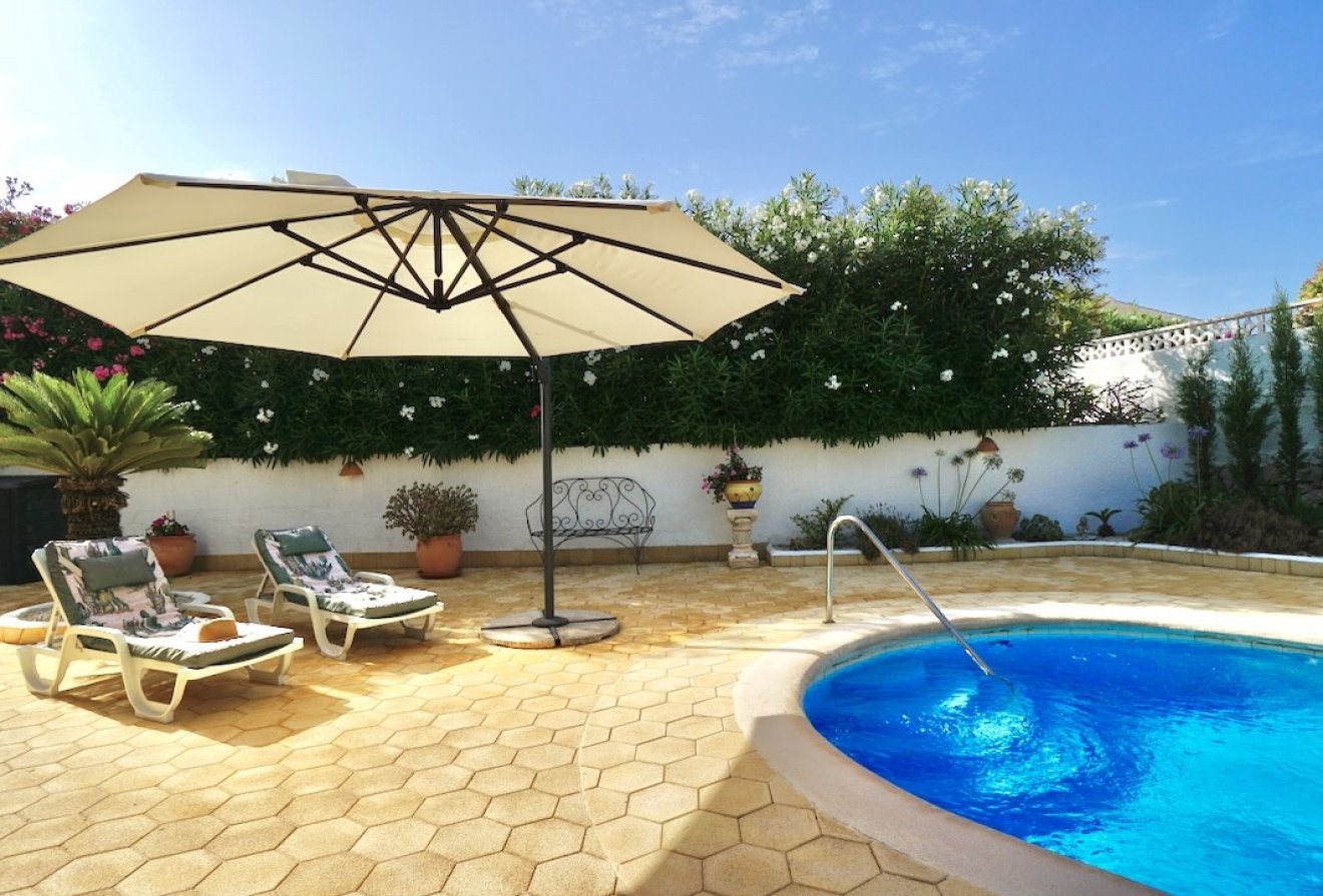 Herverkoop - Villa -
Benissa - Punta Estrella