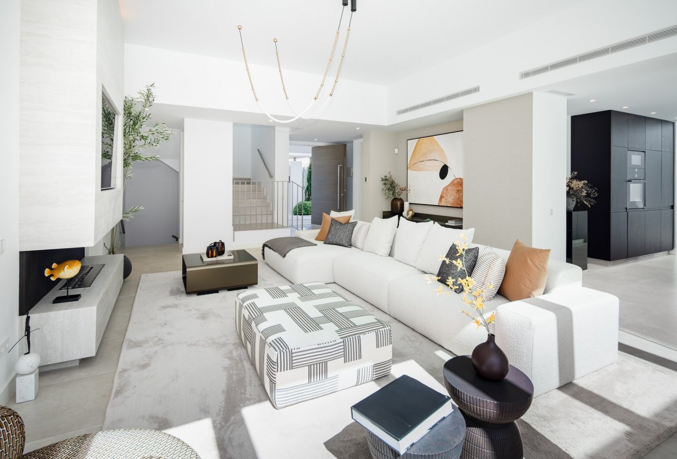 New Build - Villa -
Estepona