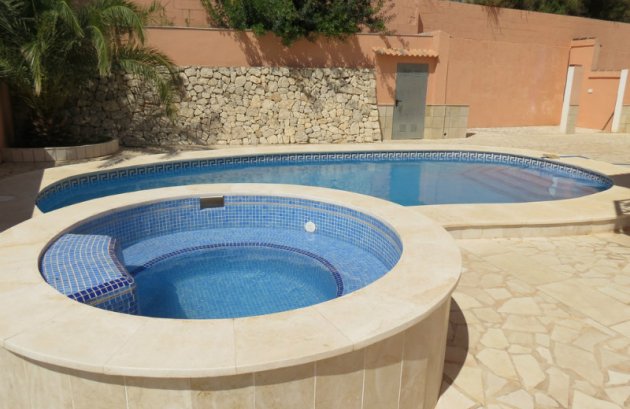 Herverkoop - Villa -
Calpe